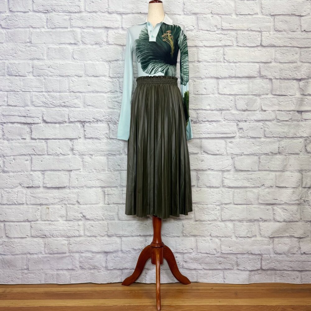 Grey Collective Green Faux Leather Pleated Midi Skirt - Picture 5 of 9
